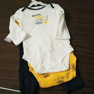 New 12 Month Boys Carters Set